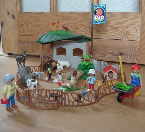 Playmobil 100 complete set - 100%,